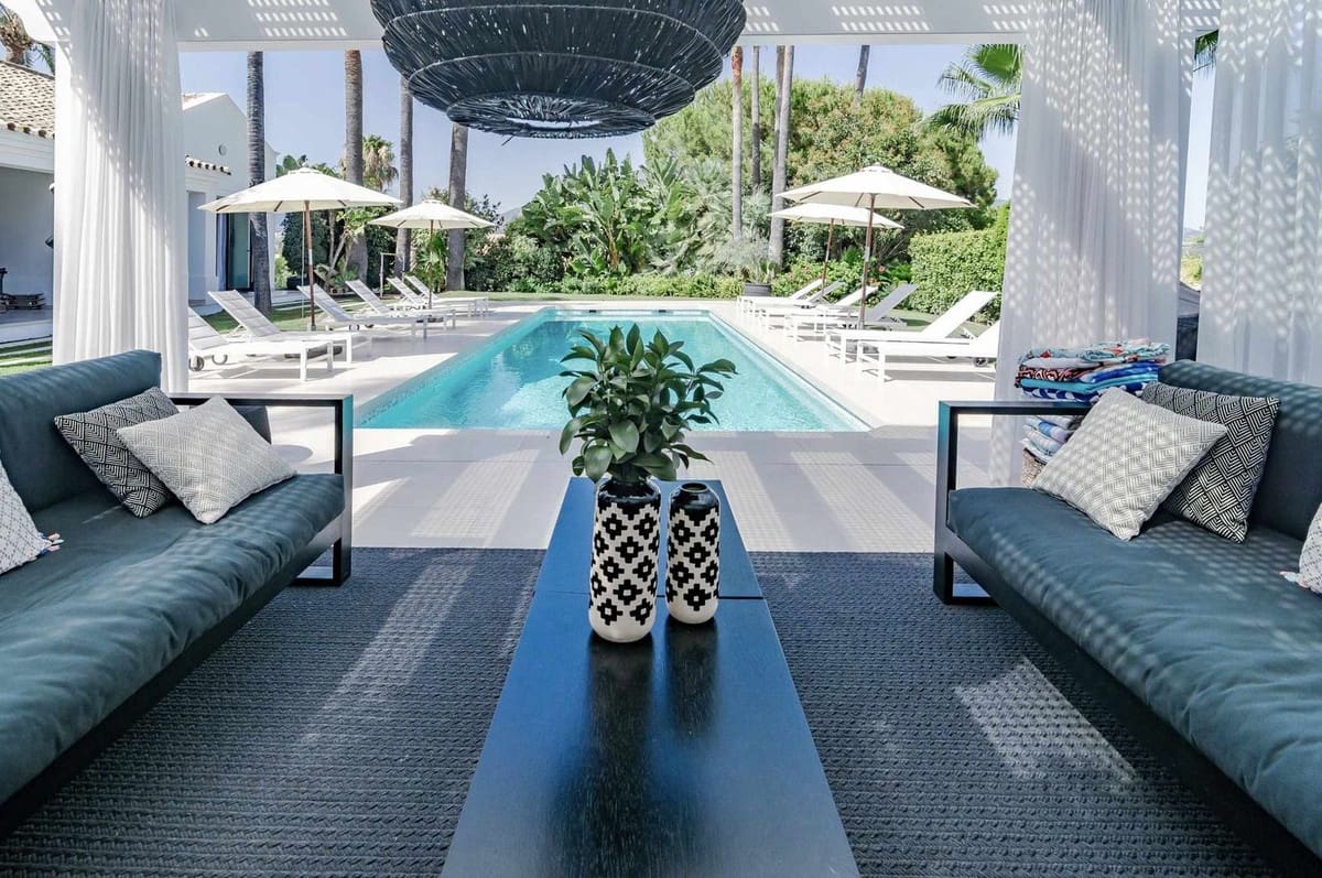 4 quarto Moradia para venda em Nueva Andalucia com piscina - 4 495 000 € (Ref: 8441883)