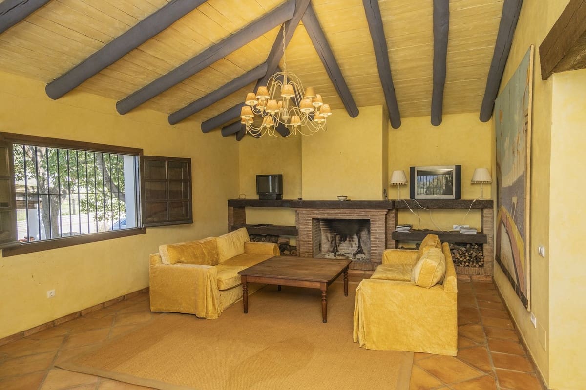 7 soveværelse Finca/Landehus til salg i San Martin del Tesorillo med swimmingpool garage - € 5.500.000 (Ref: 8441918)