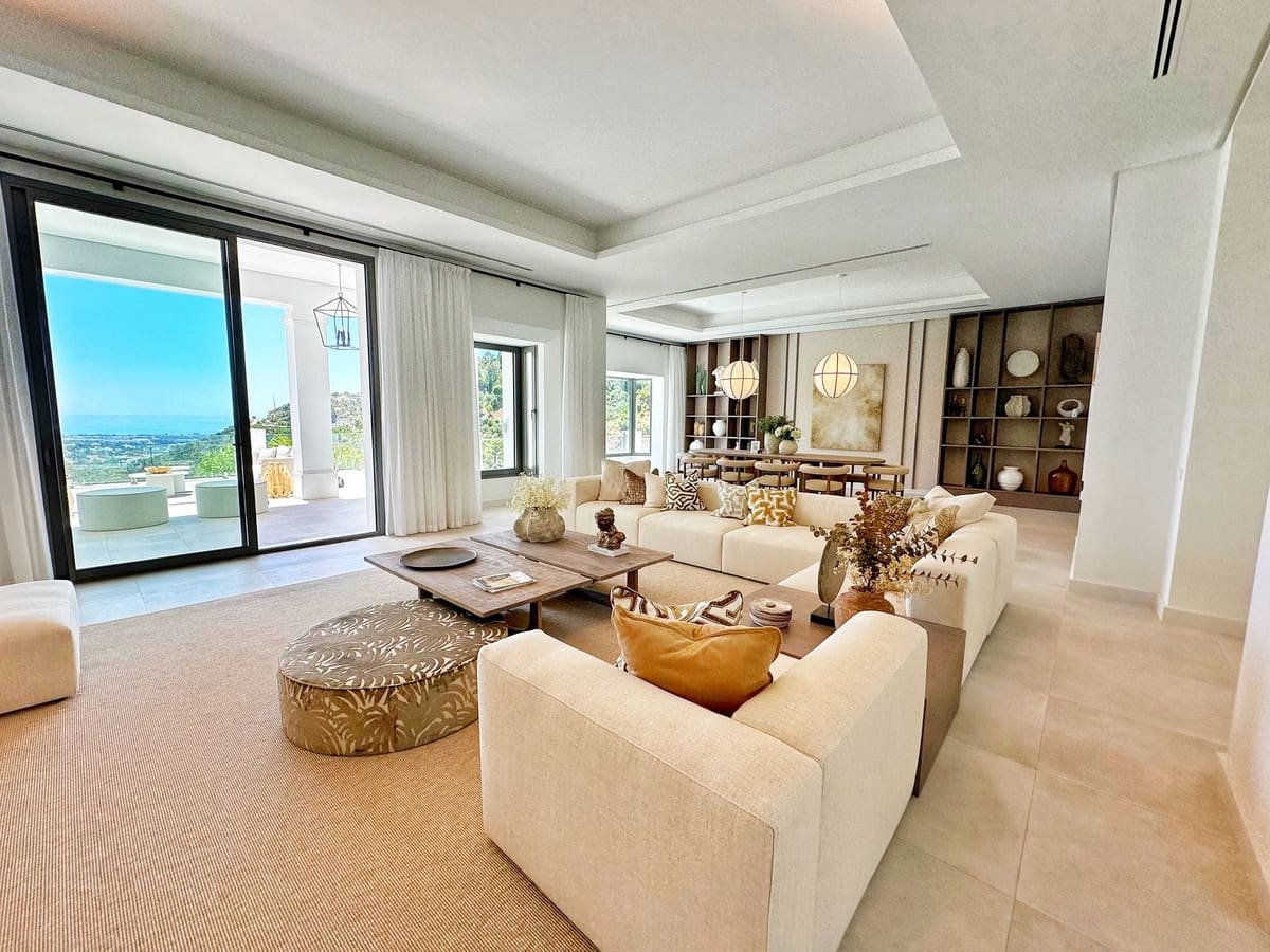 5 soverom Villa til salgs i El Madronal med svømmebasseng garasje - € 8 350 000 (Ref: 8441921)