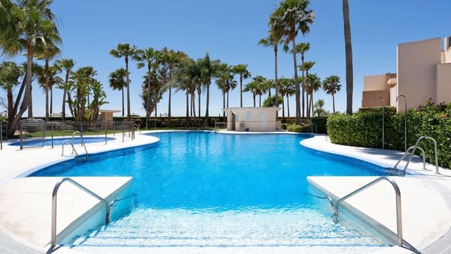 6 bedroom Studio for sale in Centro, Estepona with pool - € 3,850,000 (Ref: 8441928)