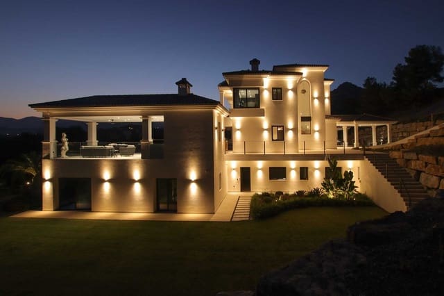 5 Zimmer Villa zu verkaufen in Casco Antiguo, Marbella mit Pool Garage - 7.900.000 € (Ref: 8441953)