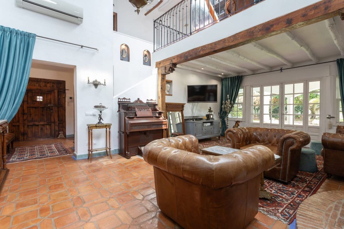 4 soveværelse Villa til salg i Guadalmina med swimmingpool garage - € 4.199.999 (Ref: 8441987)