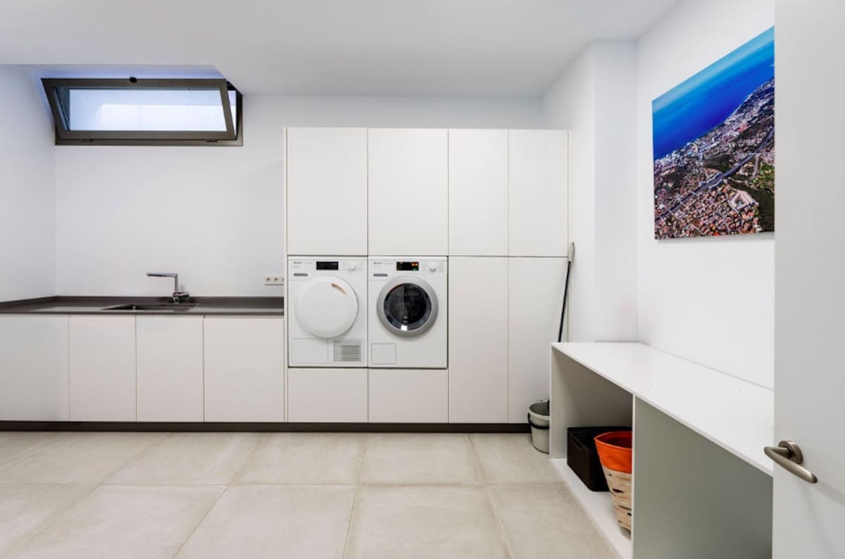 4 sypialnia Willa na sprzedaż w Benahavis z basenem garażem - 3 600 000 € (Ref: 8442002)