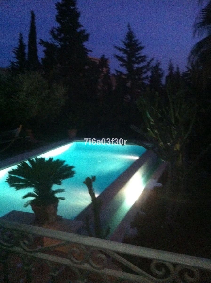 5 sypialnia Willa na sprzedaż w Nueva Andalucia z basenem garażem - 3 500 000 € (Ref: 8442029)