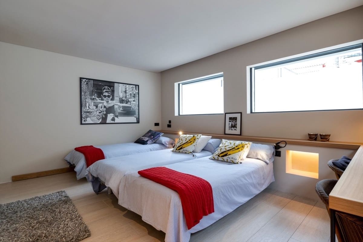 6 sypialnia Willa na sprzedaż w Nueva Andalucia z basenem - 5 250 000 € (Ref: 8442053)