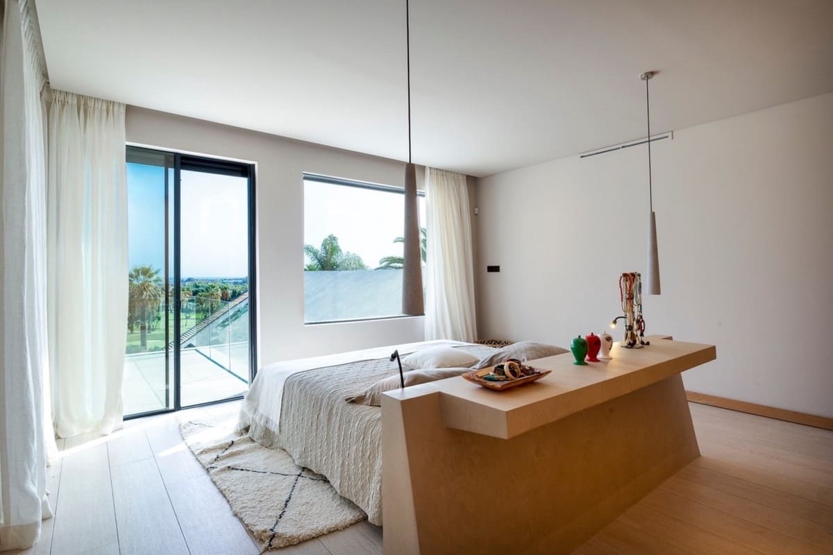 6 sypialnia Willa na sprzedaż w Nueva Andalucia z basenem - 5 250 000 € (Ref: 8442053)