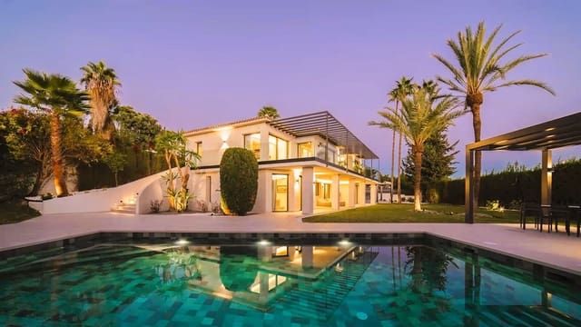 5 sypialnia Willa na sprzedaż w La Carolina - Guadalpín, Marbella z basenem - 4 490 000 € (Ref: 8442060)