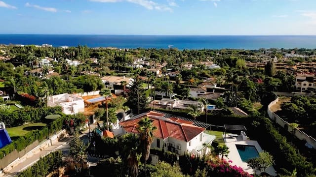 5 sypialnia Willa na sprzedaż w La Carolina - Guadalpín, Marbella z basenem - 4 490 000 € (Ref: 8442060)