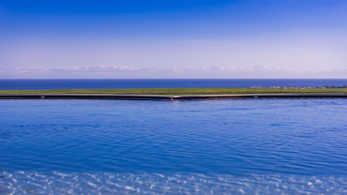 8 sovrum Villa till salu i Nueva Andalucia med pool - 11 950 000 € (Ref: 8442068)