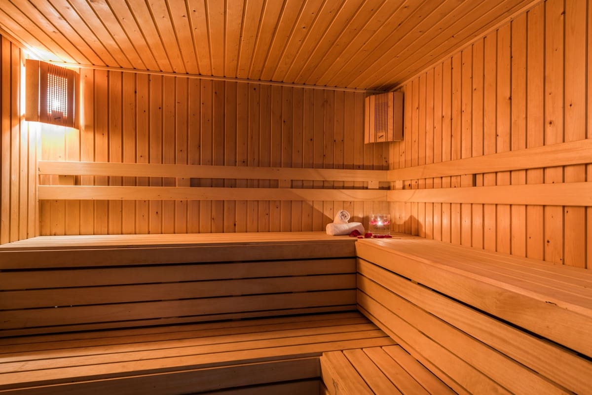 8 sovrum Villa till salu i Nueva Andalucia med pool - 11 950 000 € (Ref: 8442068)