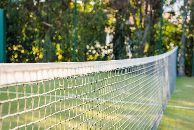 8 soverom Villa til salgs i Las Brisas, Marbella med svømmebasseng - € 11 950 000 (Ref: 8442068)