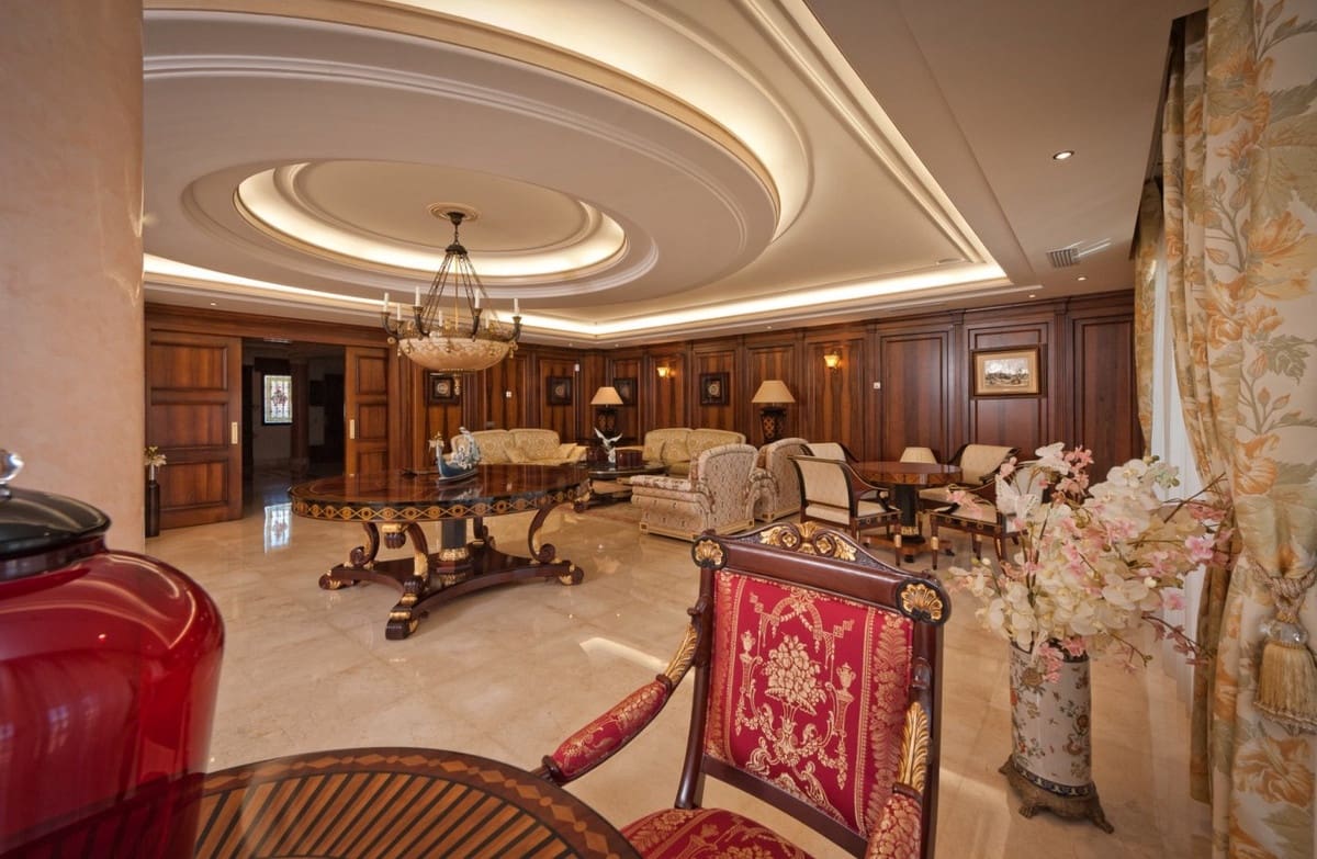 7 bedroom Villa for sale in La Cala de Mijas with pool garage - € 5,600,000 (Ref: 8442073)