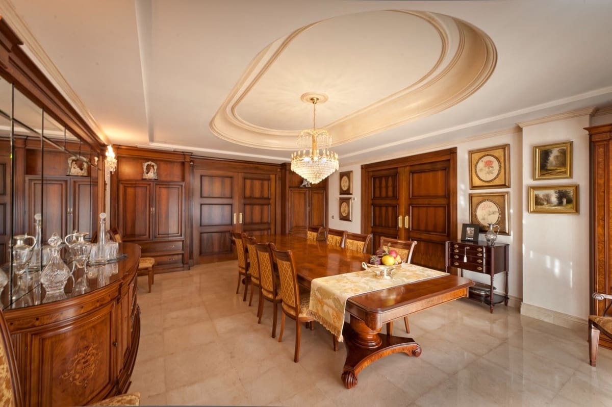 7 bedroom Villa for sale in La Cala de Mijas with pool garage - € 5,600,000 (Ref: 8442073)