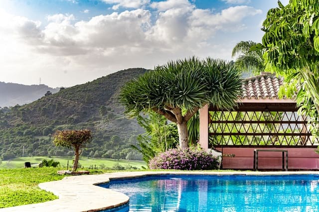 5 soverom Villa til salgs i Benahavís pueblo, Benahavís med svømmebasseng - € 5 250 000 (Ref: 8442074)