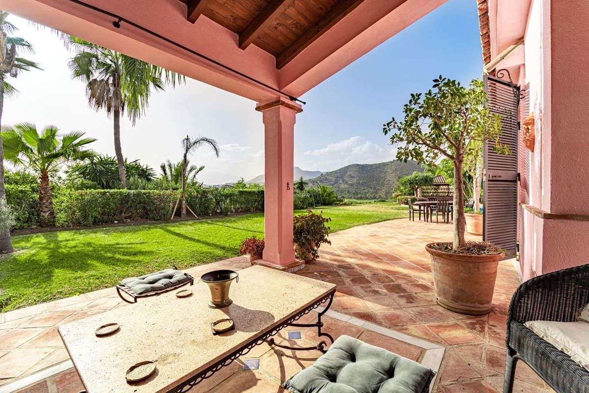 5 soverom Villa til salgs i Benahavis med svømmebasseng - € 5 250 000 (Ref: 8442074)