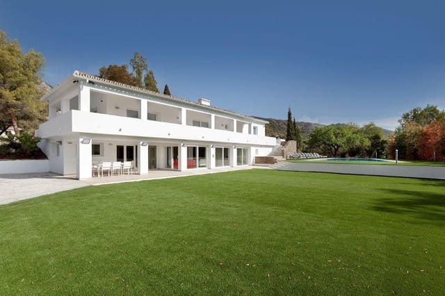 6 bedroom Villa for sale in Sierra Blanca, Marbella with pool garage - € 3,950,000 (Ref: 8442091)