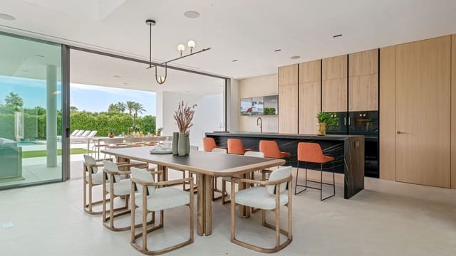 5 slaapkamer Villa te koop in La Carolina - Guadalpín, Marbella met zwembad - € 13.000.000 (Ref: 8442097)