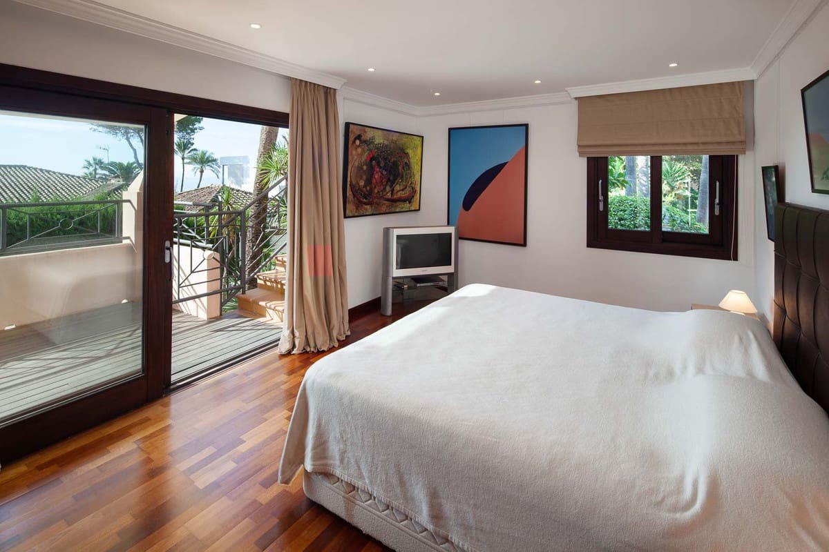 10 soveværelse Villa til salg i Estepona med swimmingpool - € 13.500.000 (Ref: 8442103)