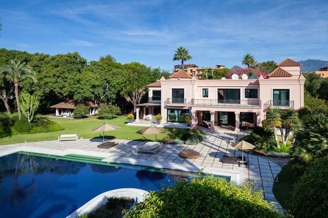 10 soveværelse Villa til salg i Centro, Estepona med swimmingpool - € 13.500.000 (Ref: 8442103)
