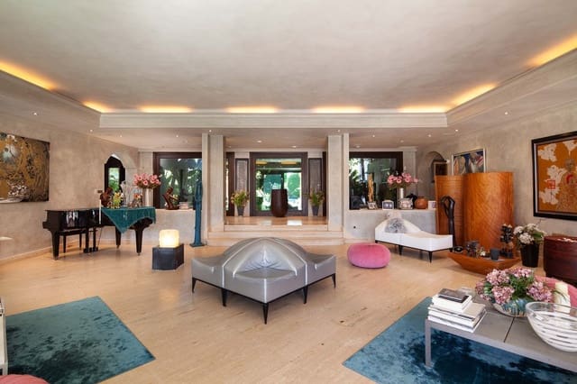 10 soveværelse Villa til salg i Centro, Estepona med swimmingpool - € 13.500.000 (Ref: 8442103)