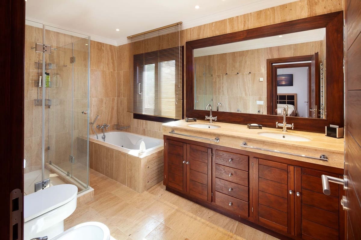 10 soveværelse Villa til salg i Estepona med swimmingpool - € 13.500.000 (Ref: 8442103)