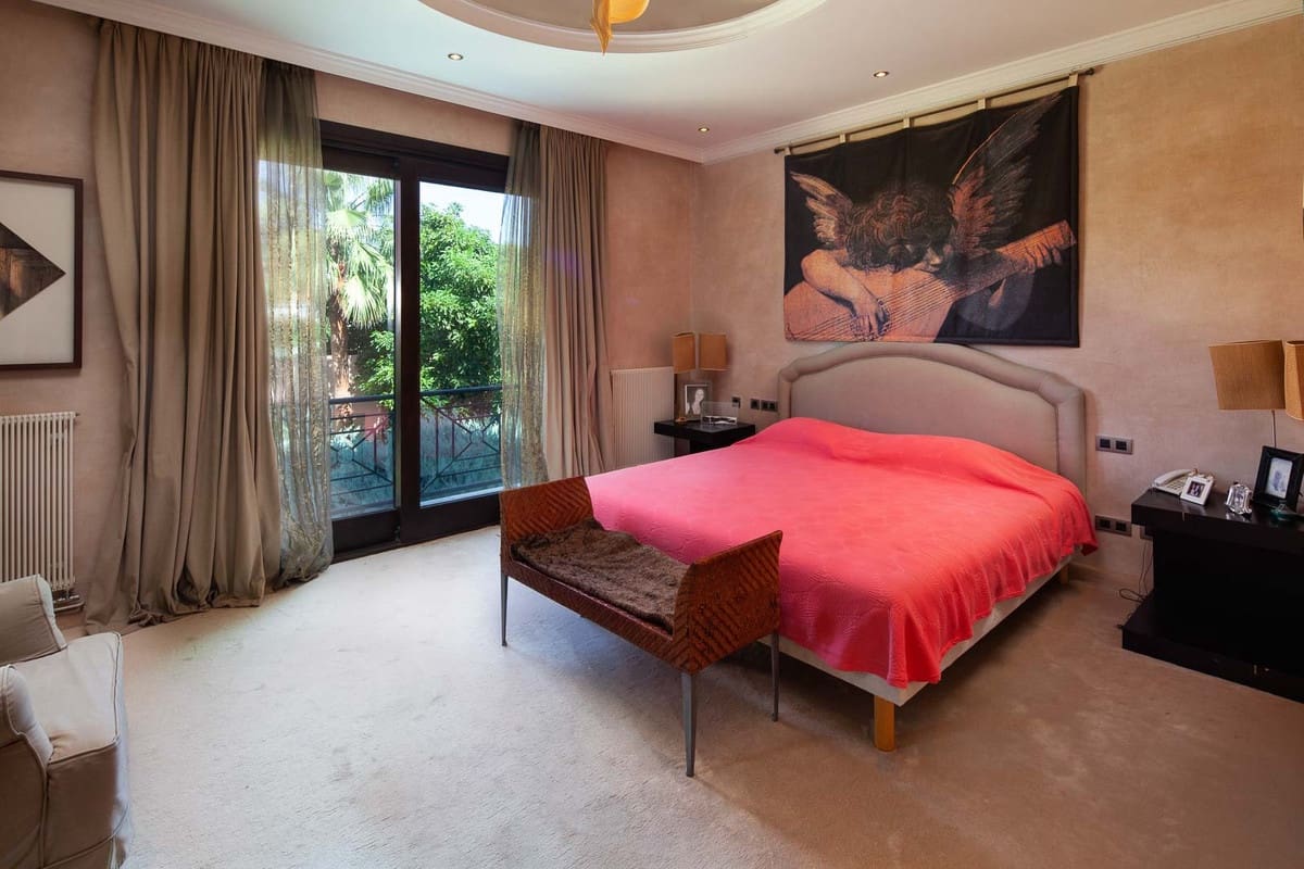 10 soveværelse Villa til salg i Estepona med swimmingpool - € 13.500.000 (Ref: 8442103)