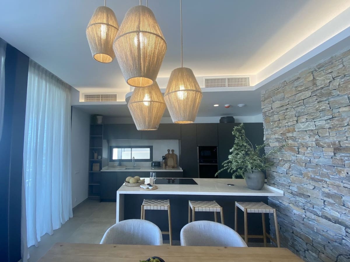 5 soverom Villa til salgs i Benahavis med svømmebasseng - € 3 000 000 (Ref: 8442119)