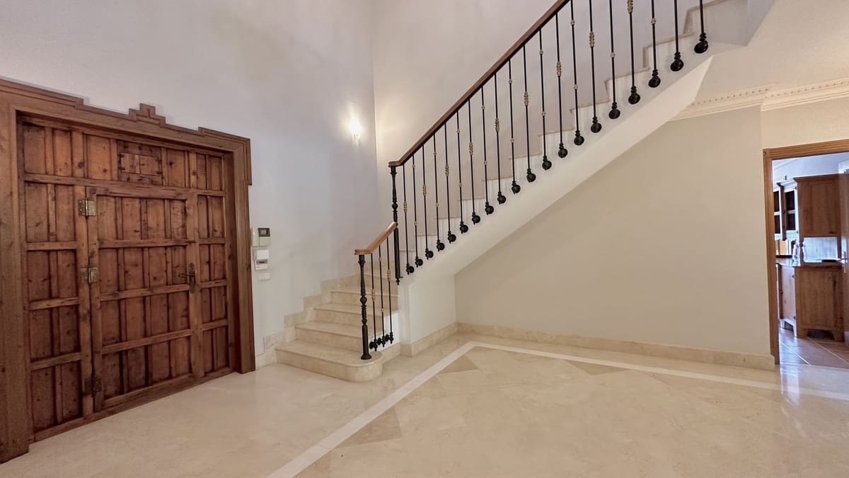 5 soveværelse Villa til salg i Golden Mile - € 4.500.000 (Ref: 8442123)