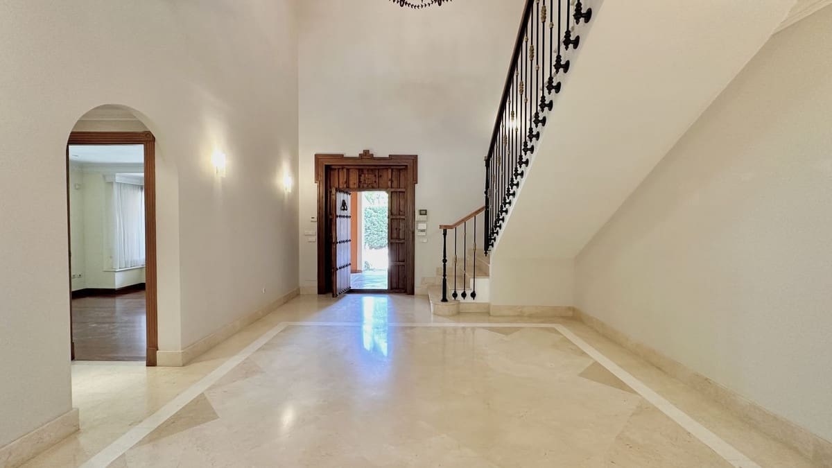 5 soveværelse Villa til salg i Golden Mile - € 4.500.000 (Ref: 8442123)