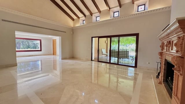 5 soveværelse Villa til salg i La Carolina - Guadalpín, Marbella - € 4.500.000 (Ref: 8442123)