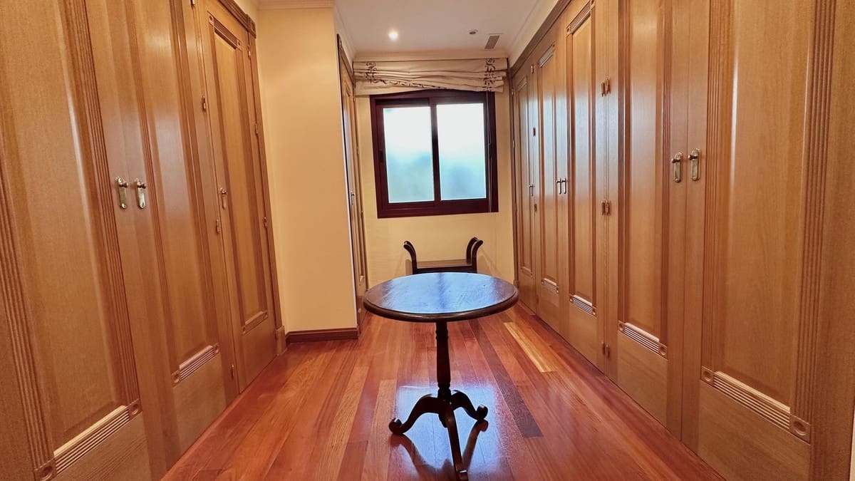 5 soveværelse Villa til salg i Golden Mile - € 4.500.000 (Ref: 8442123)