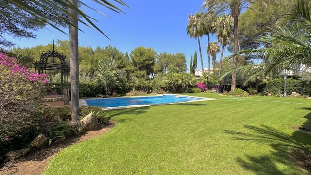 5 soveværelse Villa til salg i La Carolina - Guadalpín, Marbella - € 4.500.000 (Ref: 8442123)