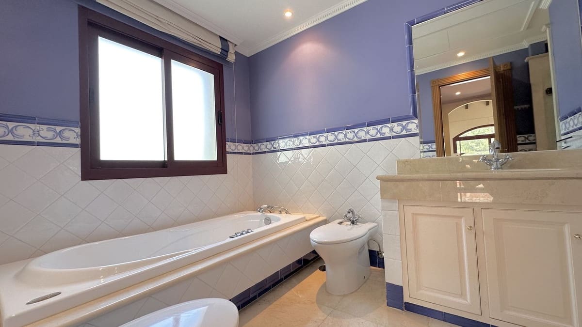 5 soveværelse Villa til salg i Golden Mile - € 4.500.000 (Ref: 8442123)