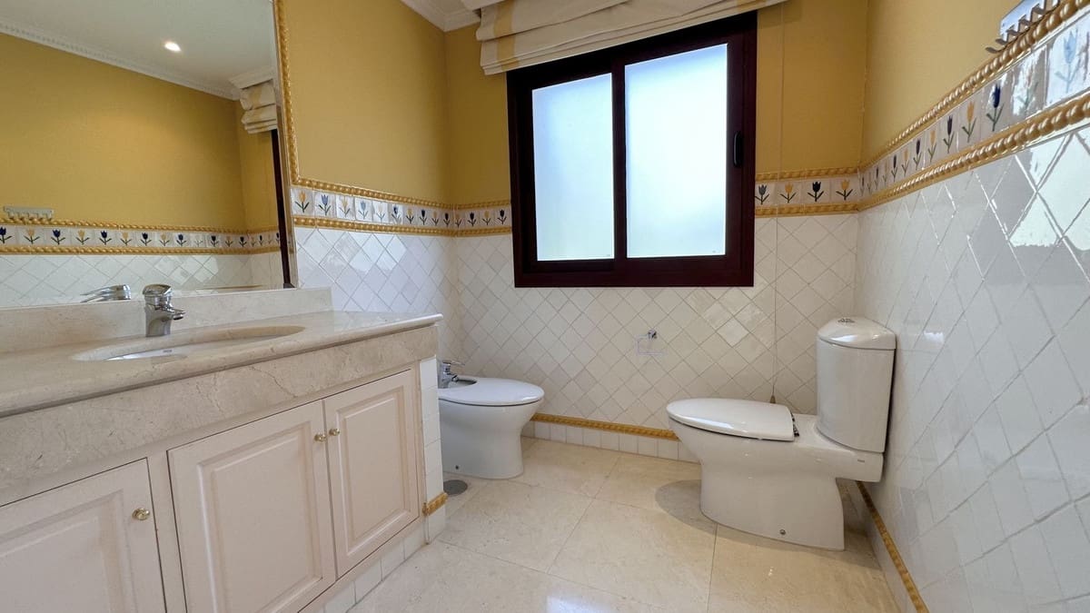 5 soveværelse Villa til salg i Golden Mile - € 4.500.000 (Ref: 8442123)