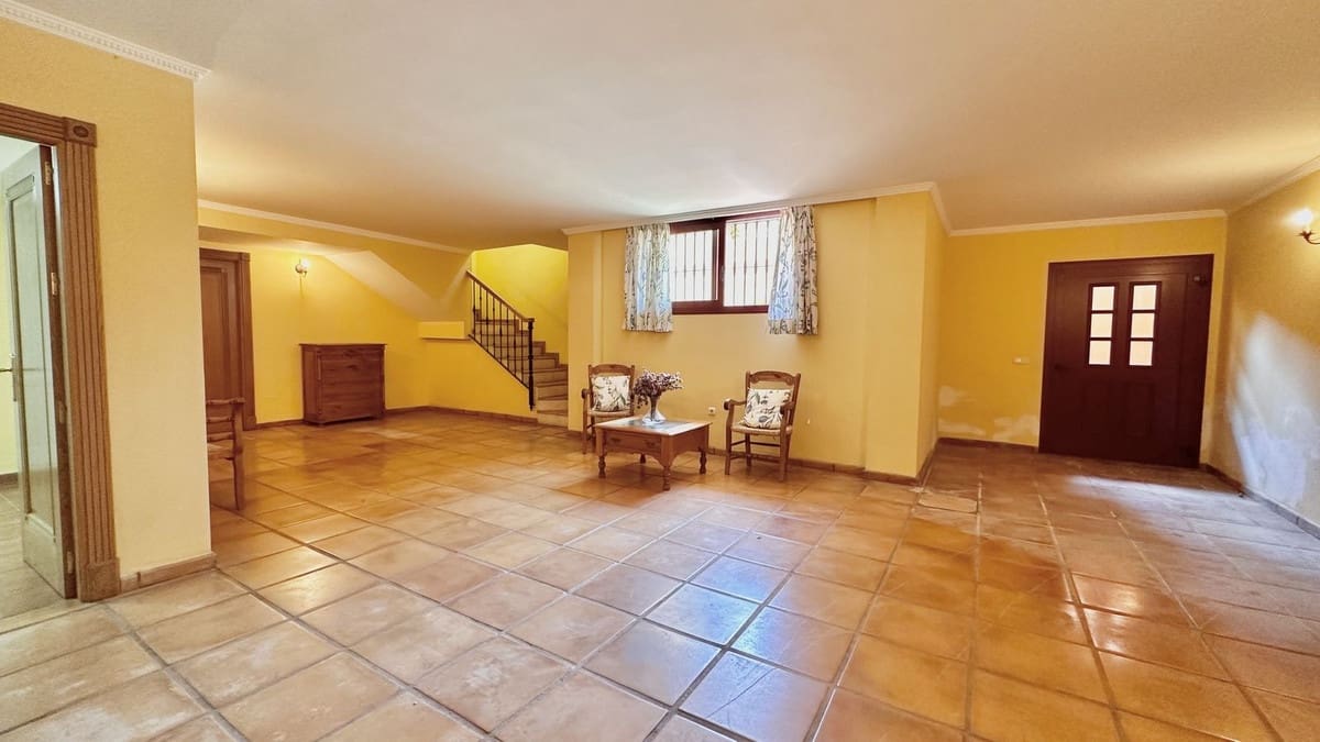 5 soveværelse Villa til salg i Golden Mile - € 4.500.000 (Ref: 8442123)