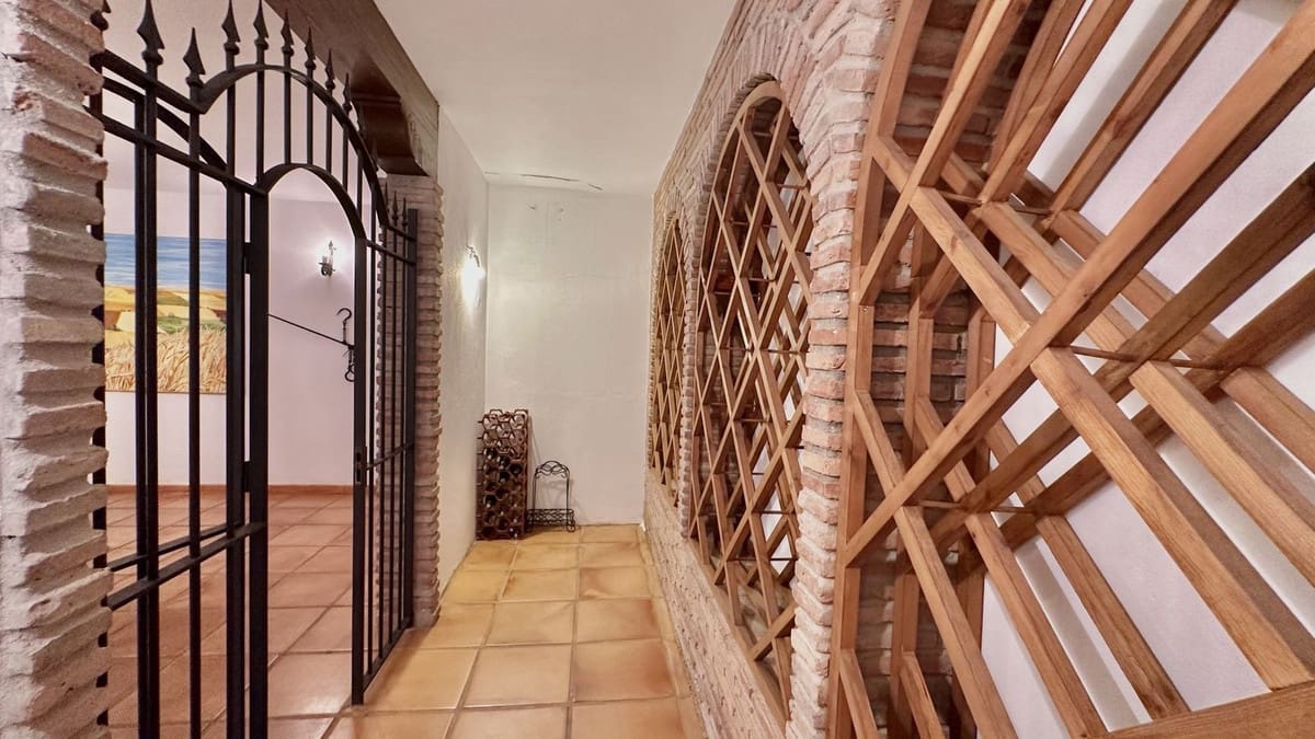 5 soveværelse Villa til salg i Golden Mile - € 4.500.000 (Ref: 8442123)