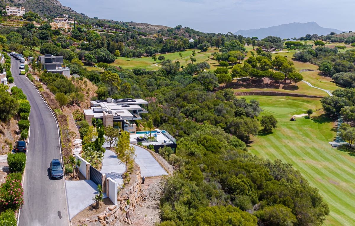 5 soverom Villa til salgs i Benahavis med svømmebasseng - € 6 750 000 (Ref: 8442137)