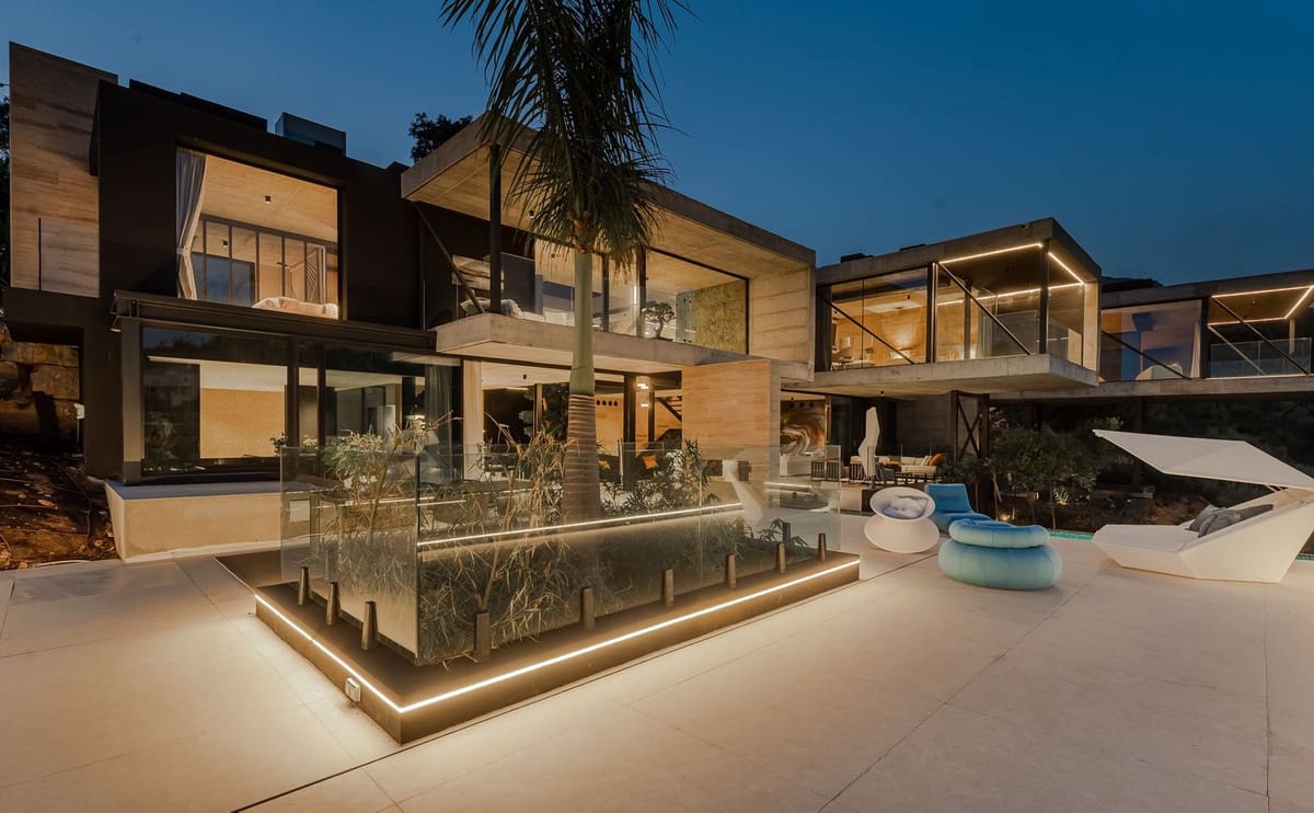 5 soverom Villa til salgs i Benahavis med svømmebasseng - € 6 750 000 (Ref: 8442137)