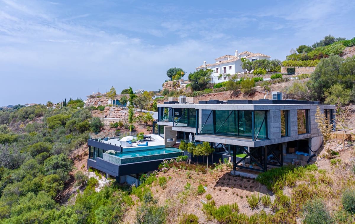 5 soverom Villa til salgs i Benahavis med svømmebasseng - € 6 750 000 (Ref: 8442137)