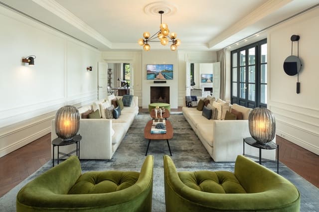 7 sypialnia Willa na sprzedaż w Casco Antiguo, Marbella z basenem garażem - 13 950 000 € (Ref: 8442143)