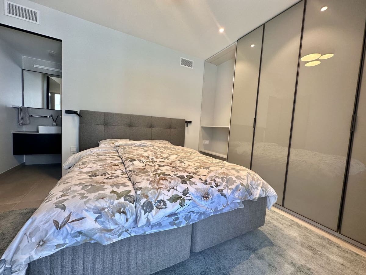 4 quarto Moradia para venda em Puerto Banus com piscina - 4 750 000 € (Ref: 8442151)