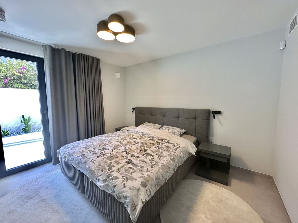 4 quarto Moradia para venda em Puerto Banus com piscina - 4 750 000 € (Ref: 8442151)