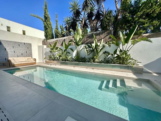 4 quarto Moradia para venda em Puerto Banus, Marbella com piscina - 4 750 000 € (Ref: 8442151)