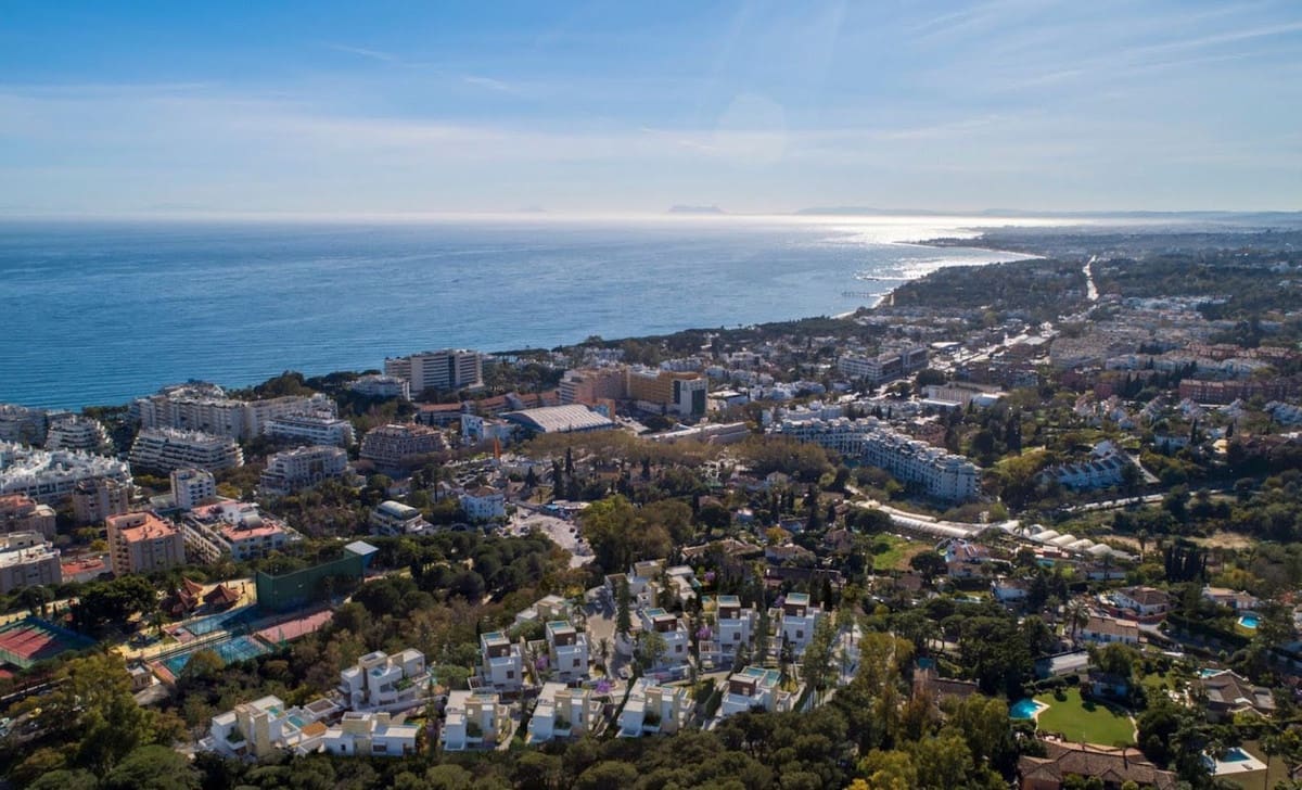 5 sypialnia Willa na sprzedaż w Golden Mile z basenem garażem - 4 750 000 € (Ref: 8442171)