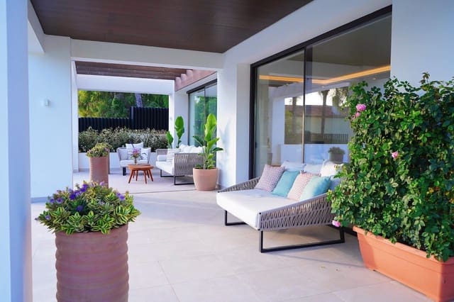 5 sypialnia Willa na sprzedaż w La Carolina - Guadalpín, Marbella z basenem garażem - 4 750 000 € (Ref: 8442171)