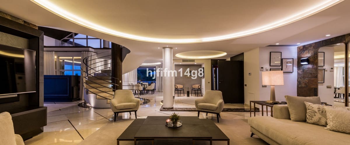 5 sovrum Villa till salu i La Quinta med pool - 3 595 000 € (Ref: 8442179)