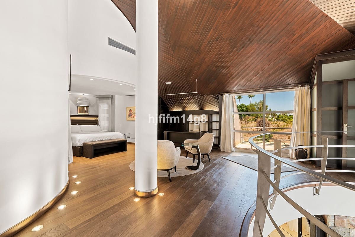 5 sovrum Villa till salu i La Quinta med pool - 3 595 000 € (Ref: 8442179)