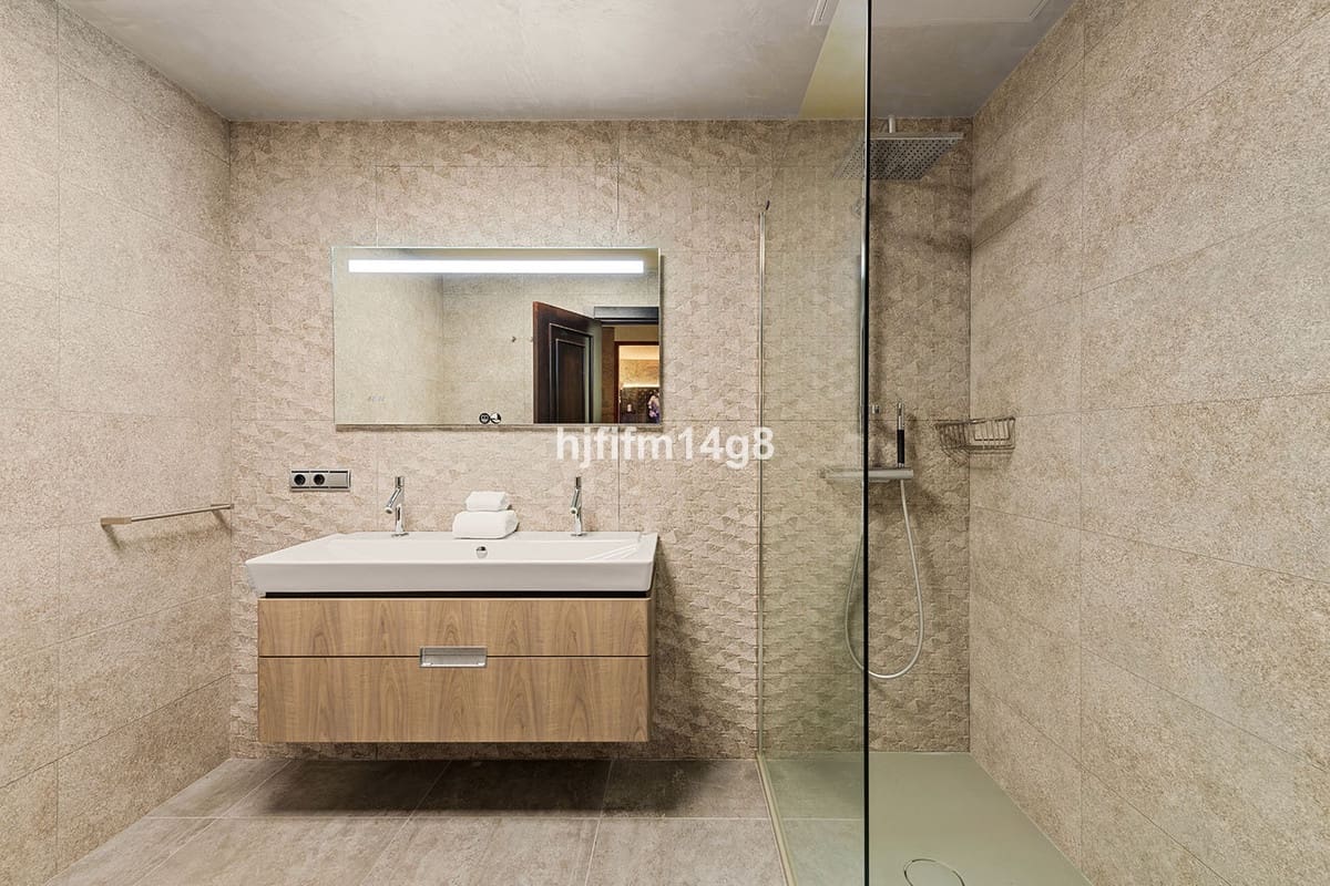 5 sovrum Villa till salu i La Quinta med pool - 3 595 000 € (Ref: 8442179)