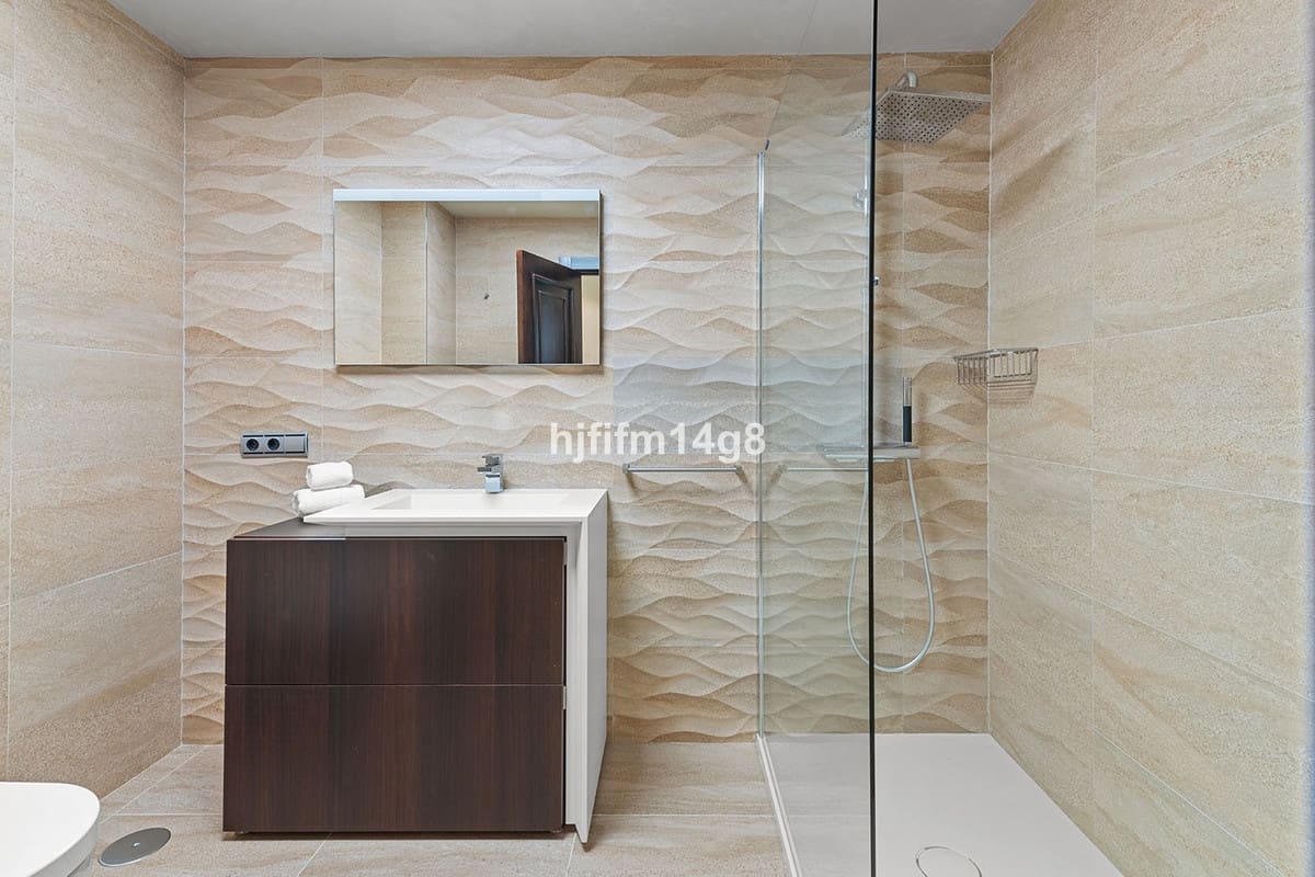 5 sovrum Villa till salu i La Quinta med pool - 3 595 000 € (Ref: 8442179)