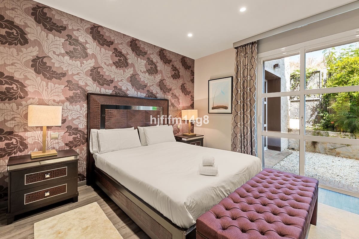 5 sovrum Villa till salu i La Quinta med pool - 3 595 000 € (Ref: 8442179)